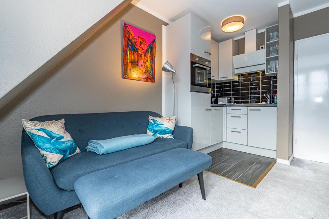 Maritim Und Individuell In Wenningstedt Mit Balkonアパートメント エクステリア 写真
